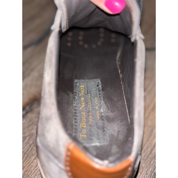 To Boot New York ADAM DERRICK size 10
Fleetwood Grey Suede casual shoe - Picture 8 of 13